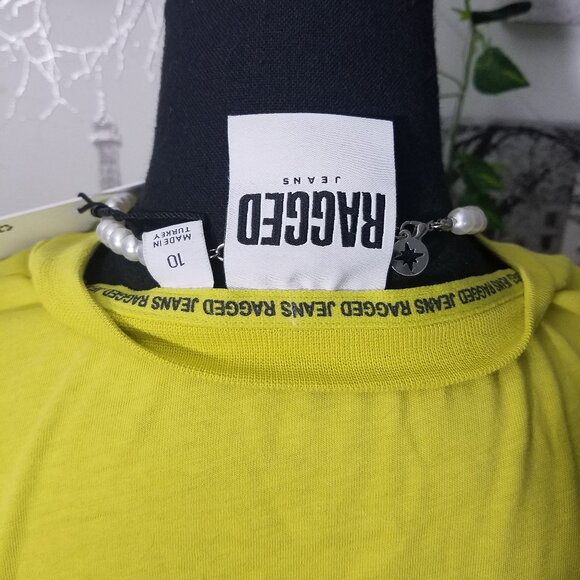 The Ragged Priest Alien Sequin Crop Tee - Picture 3 of 7